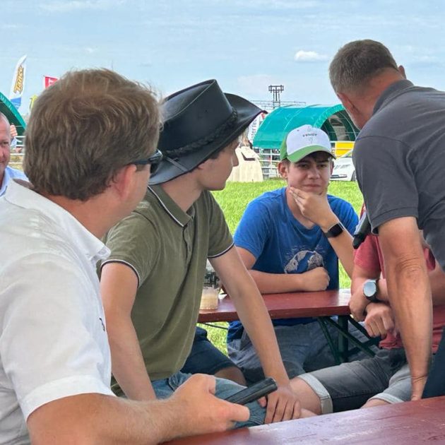 378274423_10223040057661093_2483503445414750740_n